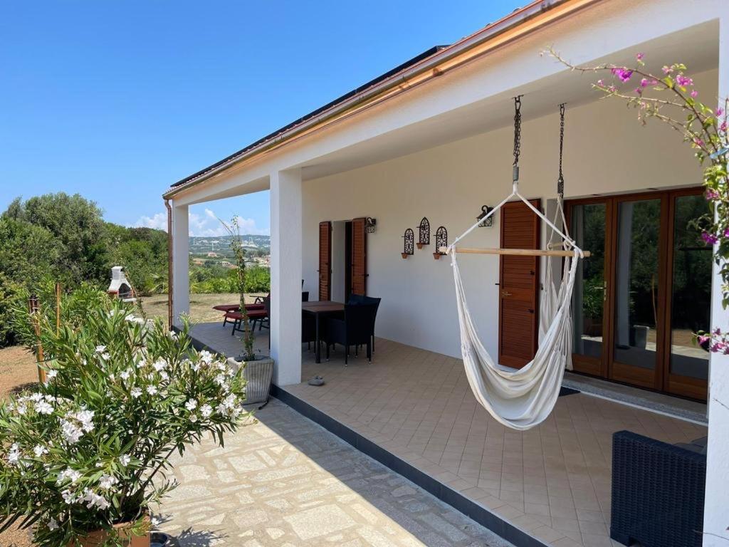 La Piana Holiday House Bassacutena Екстериор снимка
