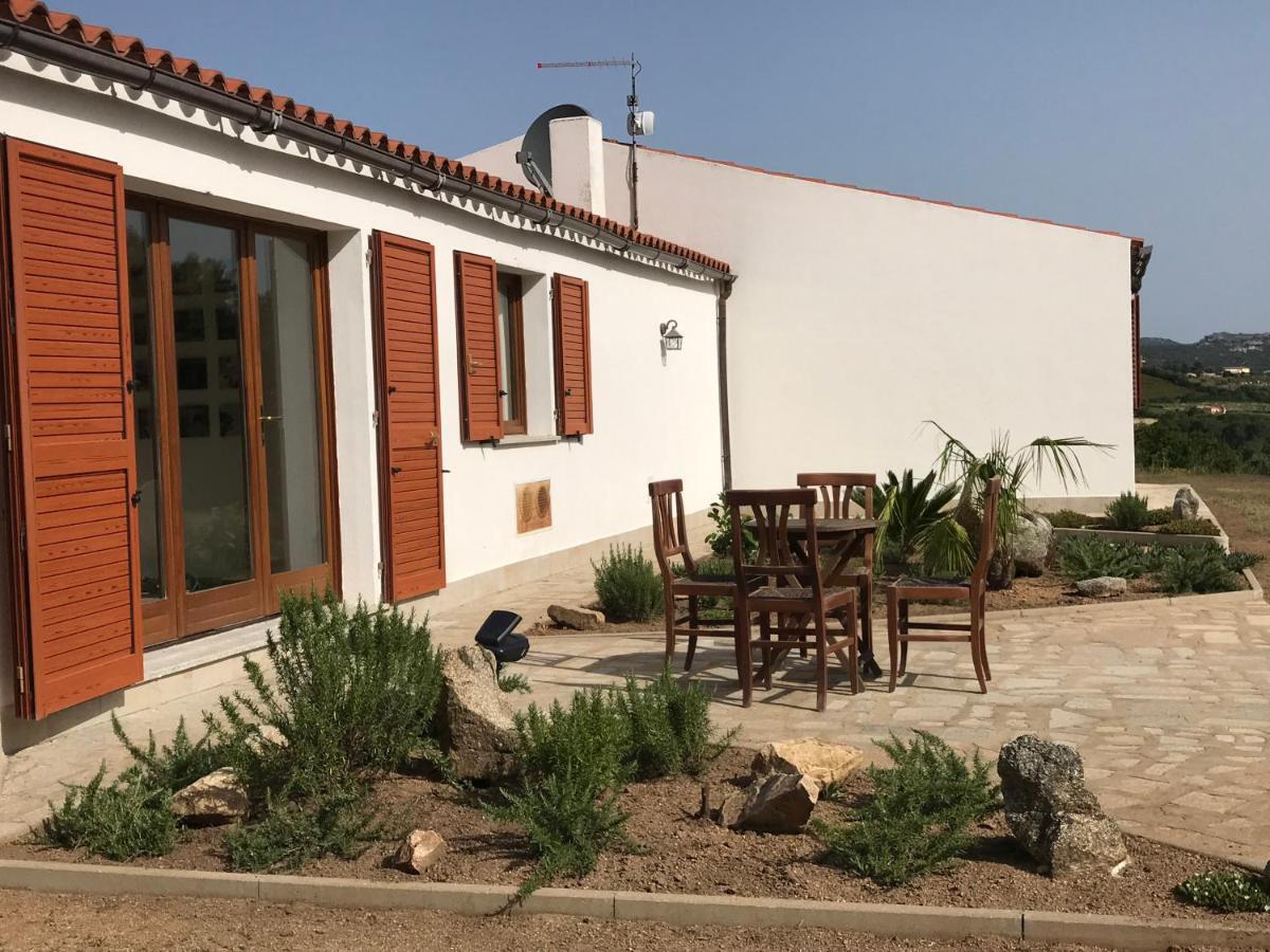 La Piana Holiday House Bassacutena Екстериор снимка